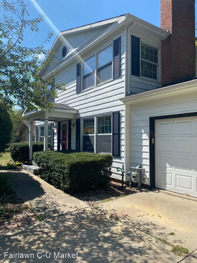 Building Photo - 4 br, 2.5 bath House - 1605 Mayfair Dr