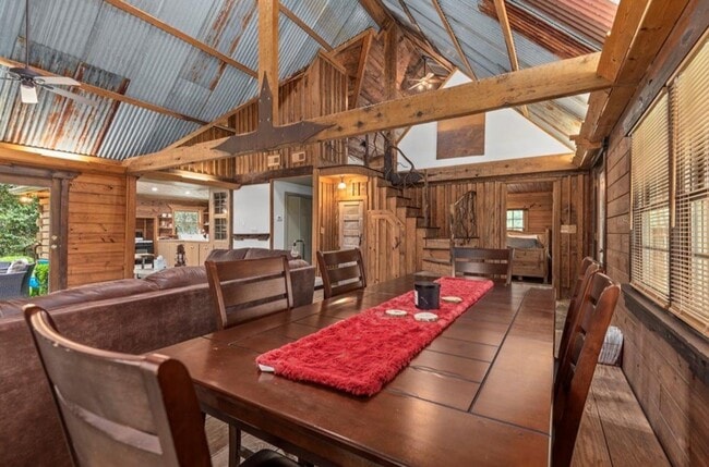 Building Photo - 23207 Decker Prairie-Rosehill Rd