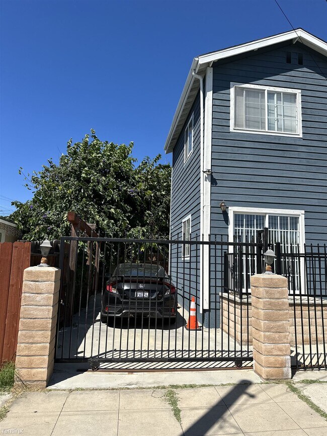 Building Photo - 4 br, 2 bath House - 3602 Highland Avenue