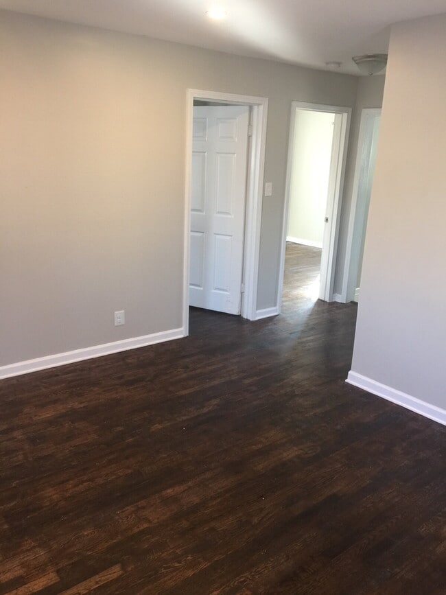 Building Photo - Updated 2 Bedroom Home Near NoDa & Camp North End in Druid Hills