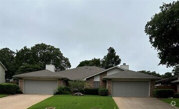Building Photo - 4121-4123 Spring Meadow Ln