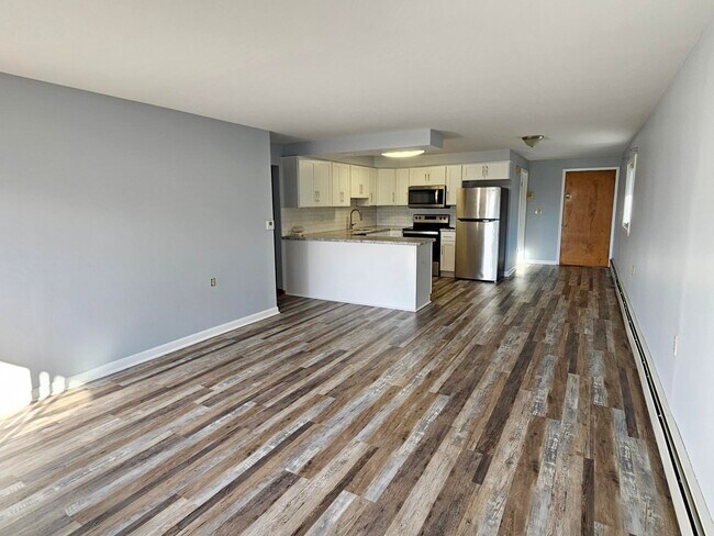 Sala de estar - 7288 Shawnee Rd