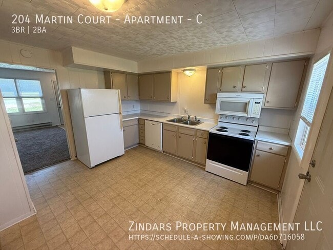 Building Photo - 204 Martin Ct