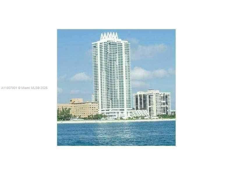 Primary Photo - 6365 Collins Ave