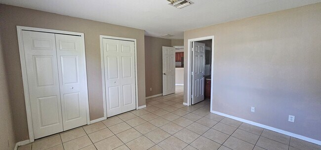 Foto del edificio - 4645 24th St SW