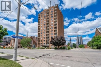 Building Photo - 64 Benton St