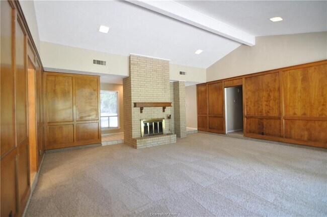 Building Photo - 2702 Apple Creek Cir