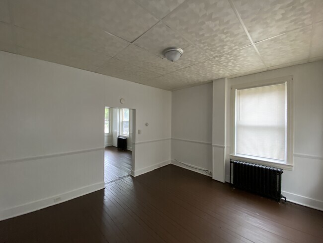 Building Photo - 120 S Hartley St