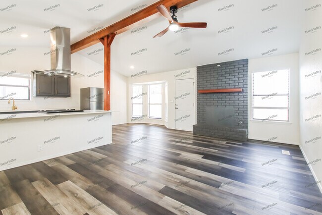 Foto del edificio - 407 W 35th Pl