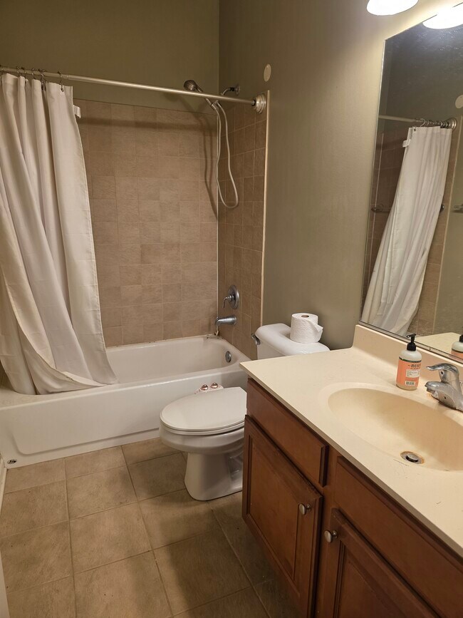 Foto del edificio - 104 Clubhouse Ln