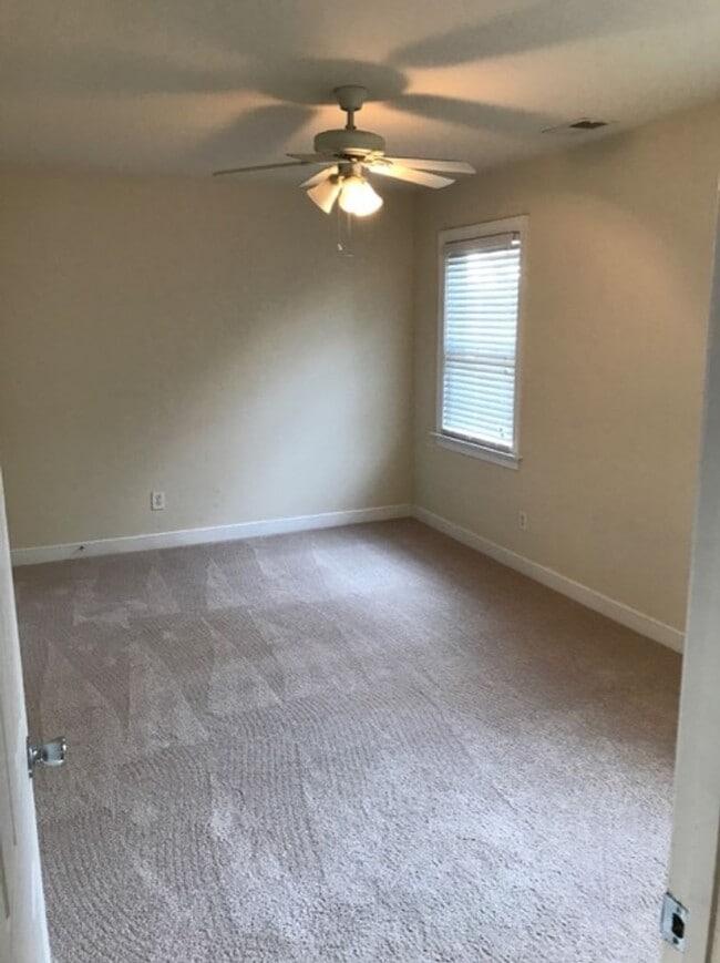 Foto del edificio - Gorgeous Single Family Home 4 Bedrooms, 2.5 Baths. Near VCU Just Off Cary Street.