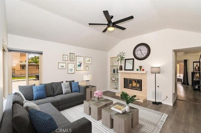 Foto del edificio - 11043 Country View Dr