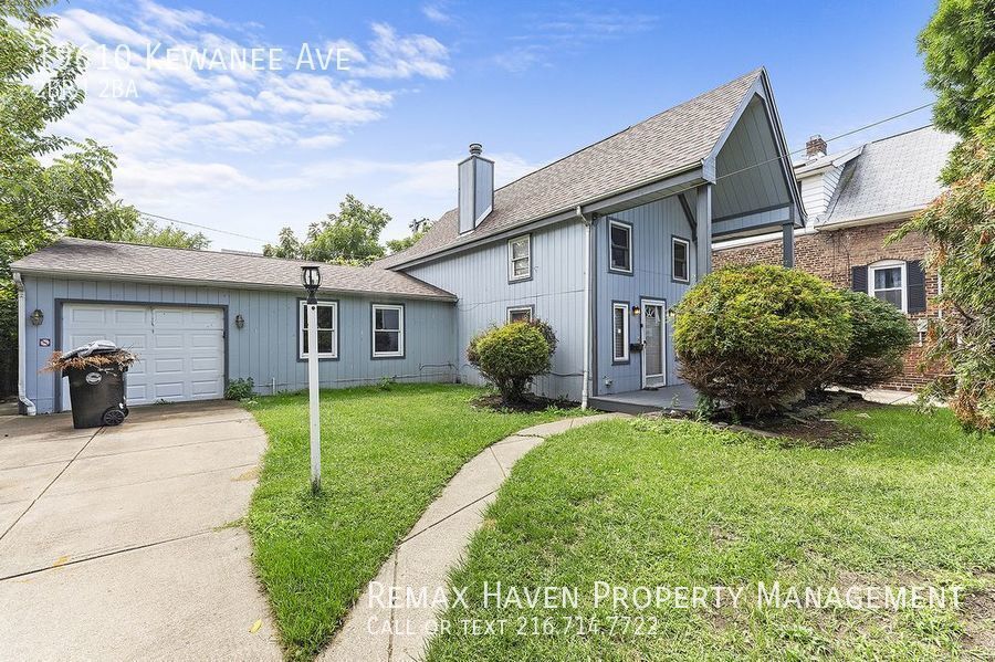 Primary Photo - 19610 Kewanee Ave, Cleveland- Spacious 2 b...