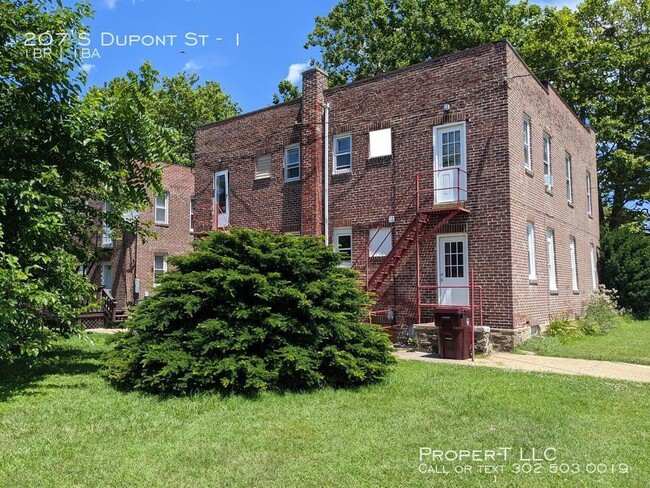 Building Photo - 207 S Dupont St
