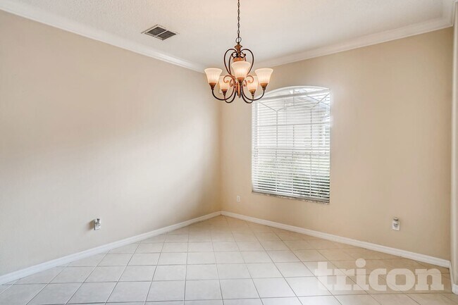 Foto del edificio - 797 Rantoul Ln