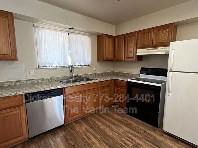 Foto del edificio - 2540 Trident Way