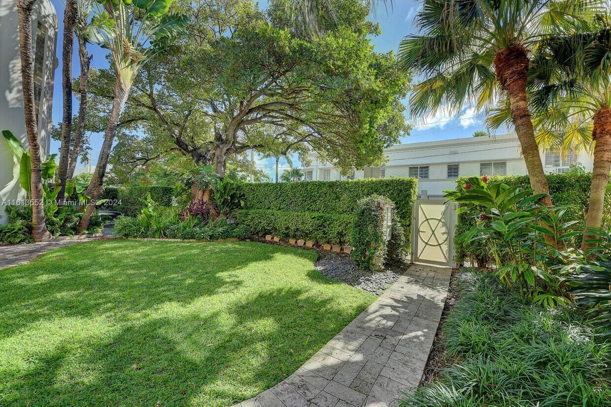 Foto principal - 711 14th St