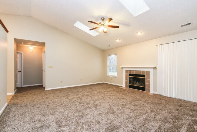 Foto del edificio - 12036 Pepperwood Dr