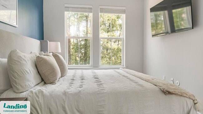 Building Photo - 6025 Riverview Rd SE