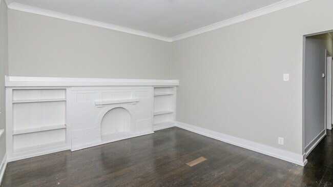 Building Photo - 306 Madison St