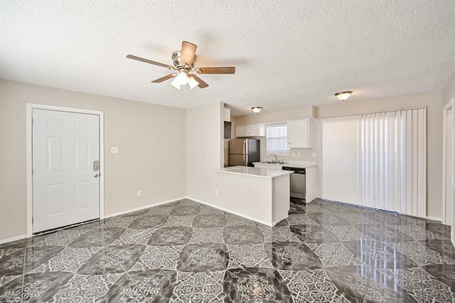 Building Photo - 8002 Cambridge Cir