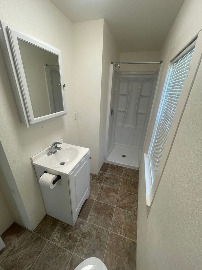 Building Photo - 530 Grove St