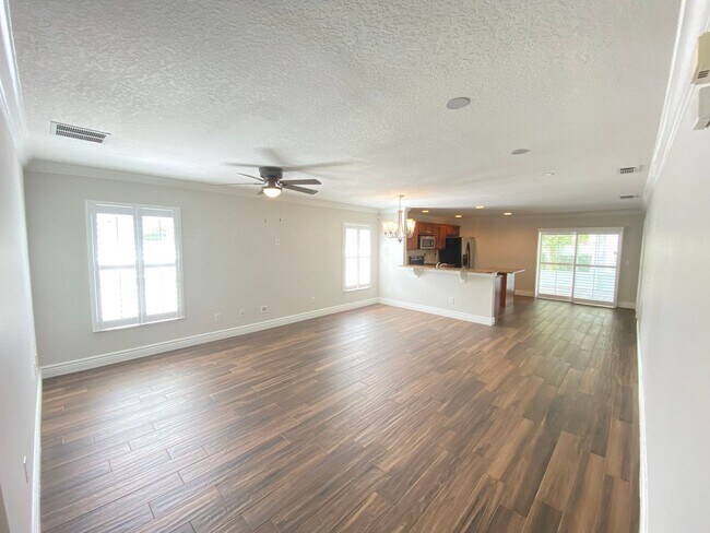 Building Photo - 15353 Perdido Dr