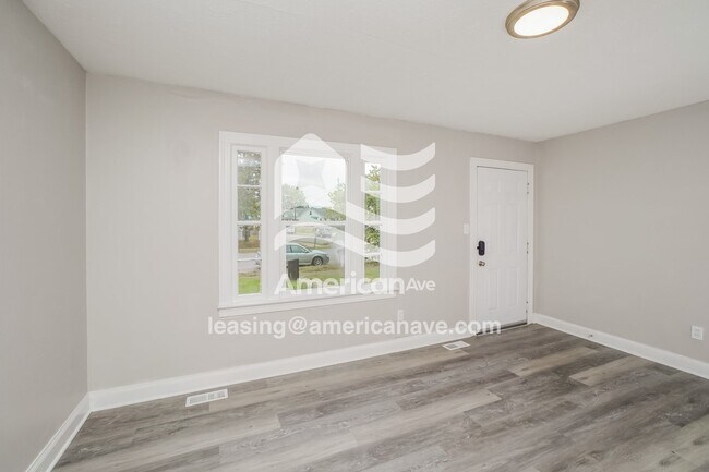 Building Photo - 3702 Garland Ave