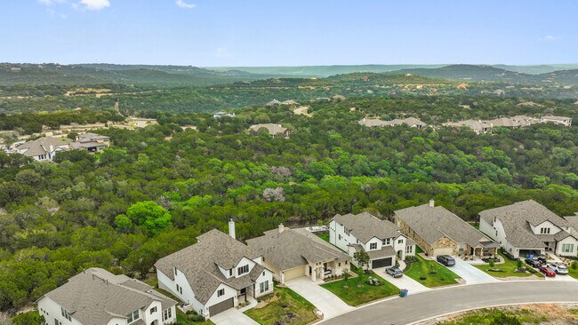 Foto del edificio - 19500 Serenity Ln
