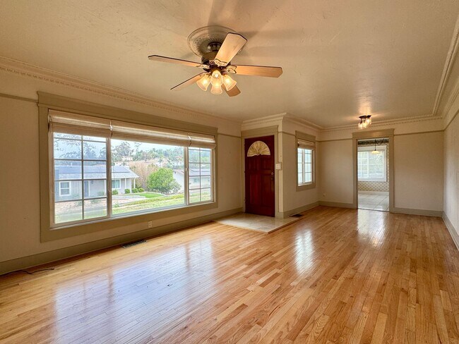 Foto del edificio - 8829 Greenview Pl