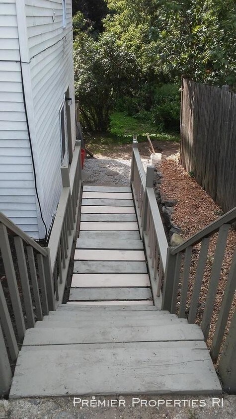 Building Photo - 2 bedroom in Franklin NH 03235