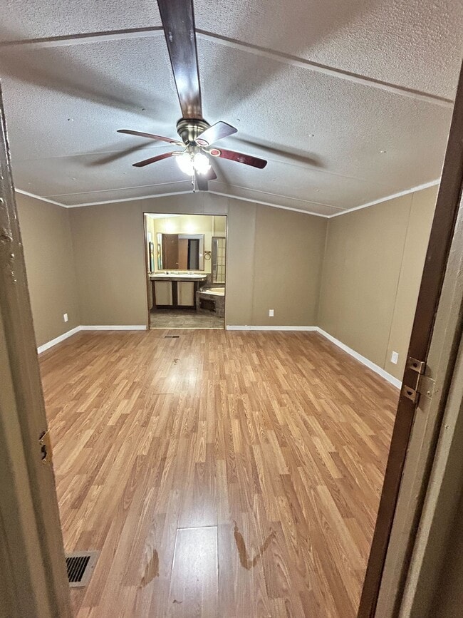 Foto del edificio - 1416 Stamps St