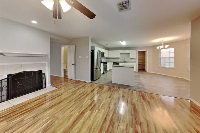 Foto del edificio - 21210 Bridgemeadows Ln