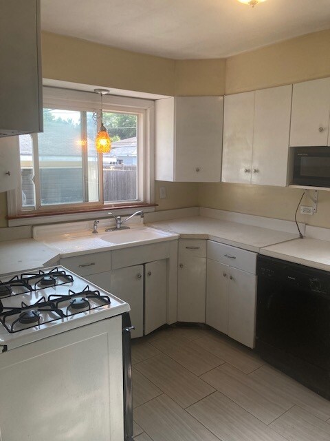 Foto del edificio - 1130 183rd St