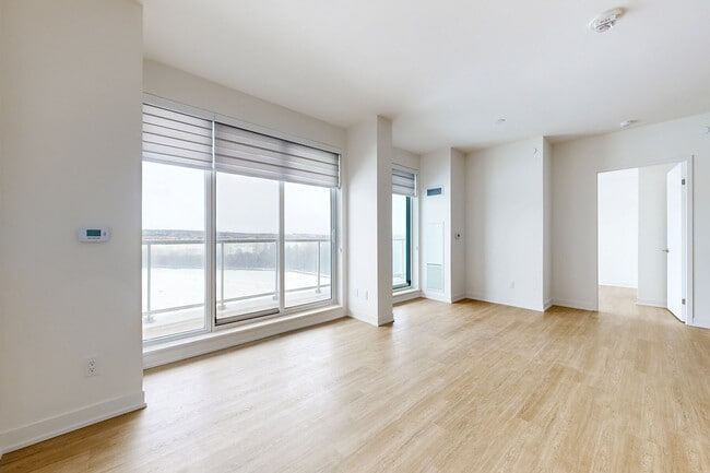 Building Photo - 2 David Eyer Rd