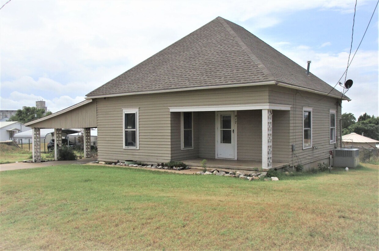 417 HUNT, Hydro, OK 73048 House Rental in Hydro, OK