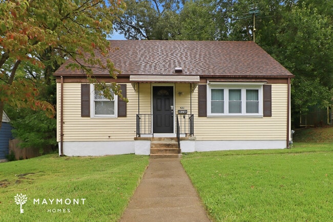 Building Photo - 825 Templecliff Rd