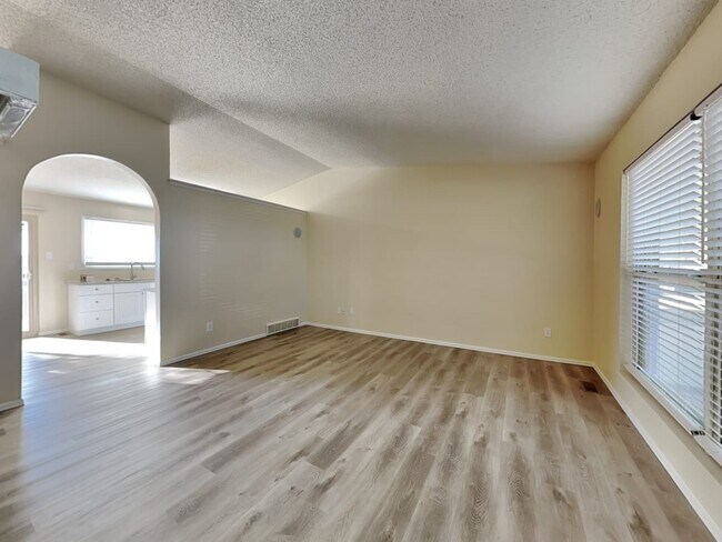 Building Photo - 5515 Trout Creek Pass Dr