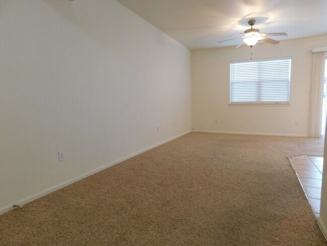 Foto del edificio - AWESOME 3 bed 2.5 bath in North GJ