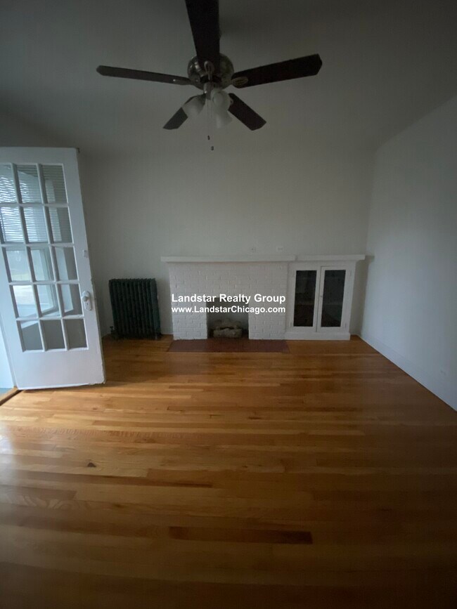 Foto del edificio - 4702 N Sacramento Ave