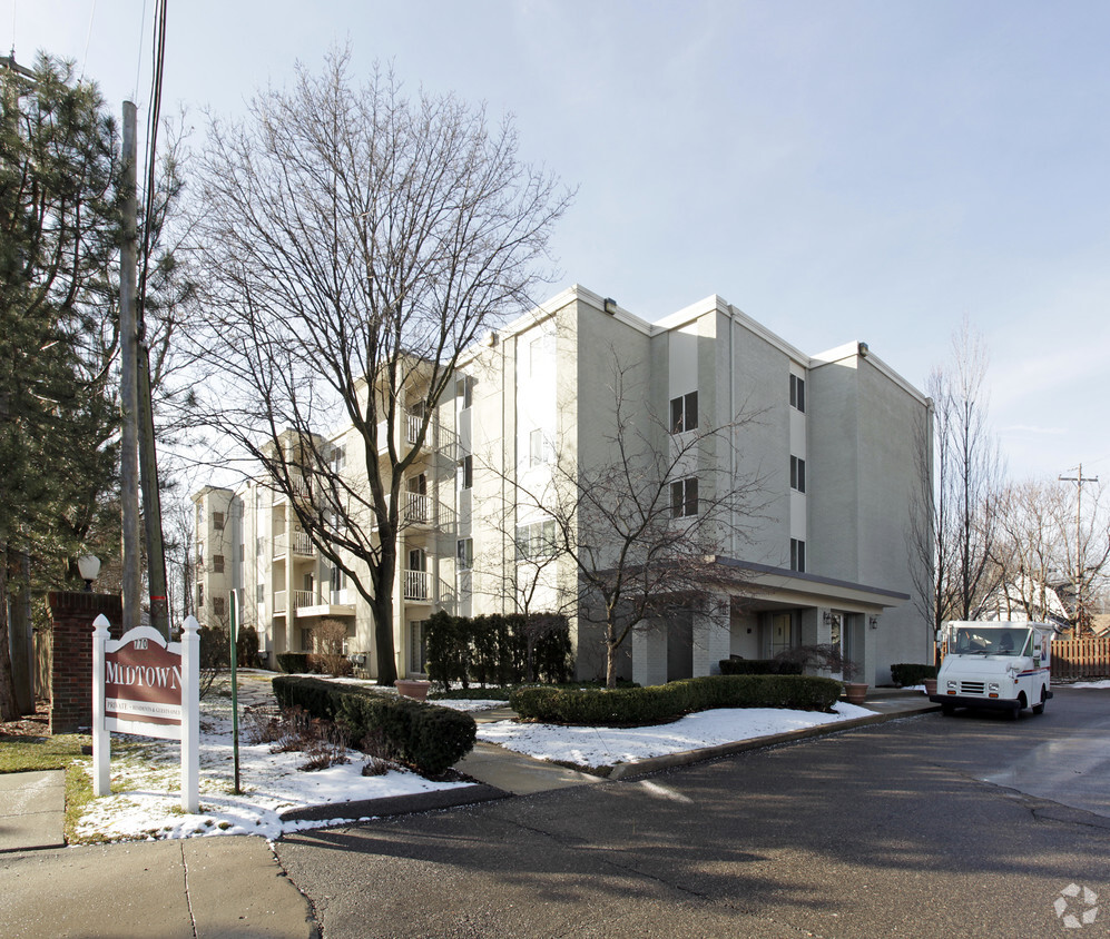 Building Photo - Midtown of Plymouth