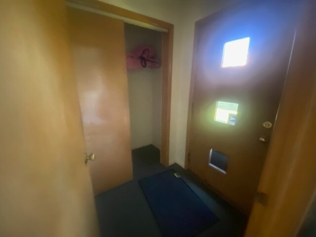 Foto del edificio - 726 Fayal Rd