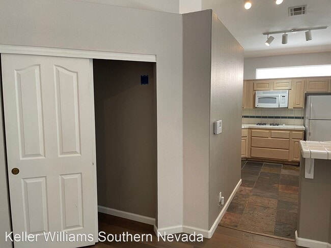 Building Photo - 3 br, 2 bath House - 135 Wildhorn Ct.