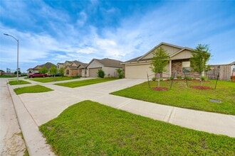 Building Photo - 3110 Spanish Oak Ln