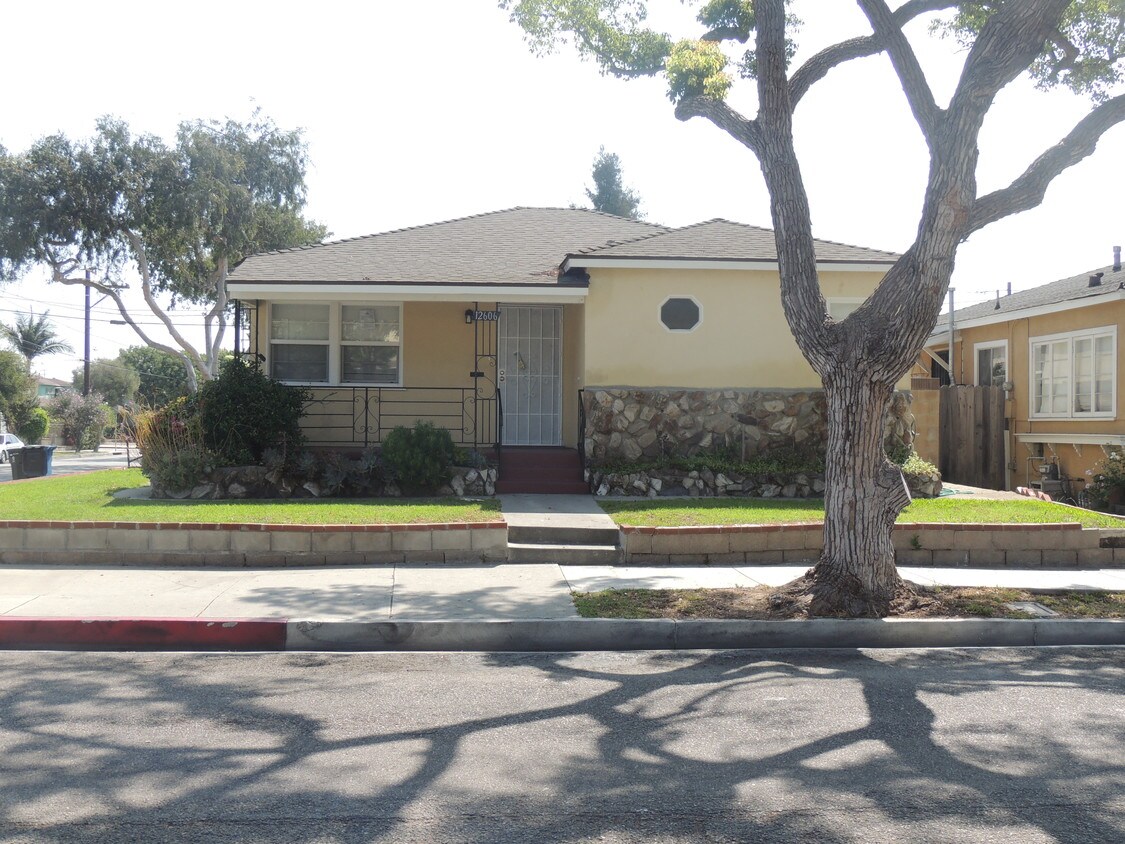 12606 Cedar Ave, Hawthorne, CA 90250 House Rental in Hawthorne, CA
