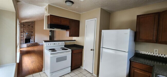 Foto del edificio - 11011 Crenchrus Ct