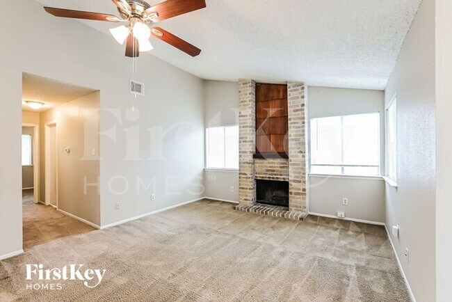 Foto del edificio - 6356 Porterway Dr