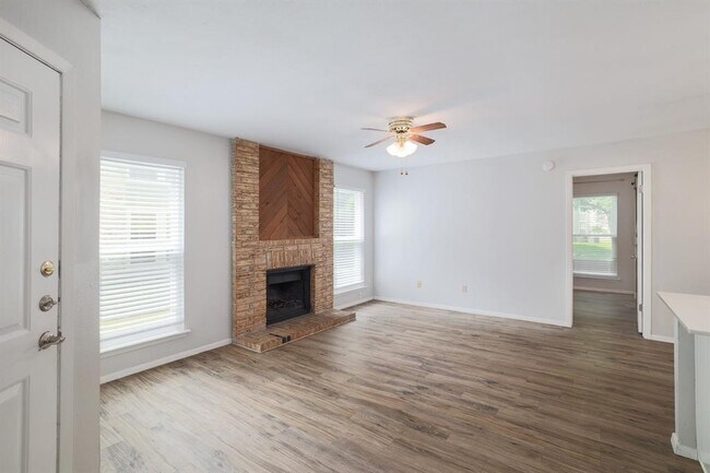 Foto del edificio - 10616 Mellow Meadow Dr