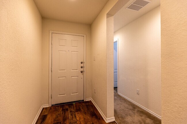 Building Photo - 15311 Delta Pt