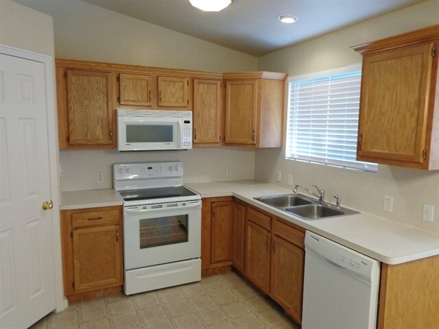 Building Photo - 3759 W 850 S